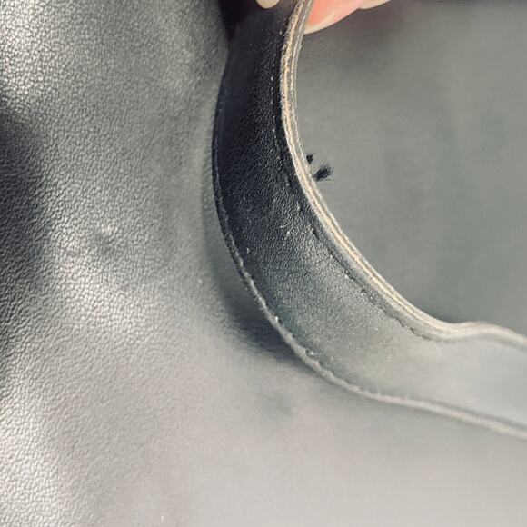 Vintage Coach Andrea Slim Hobo Shoulder Bag Zip Top 9073 Black Gold Womens - Picture 11 of 16